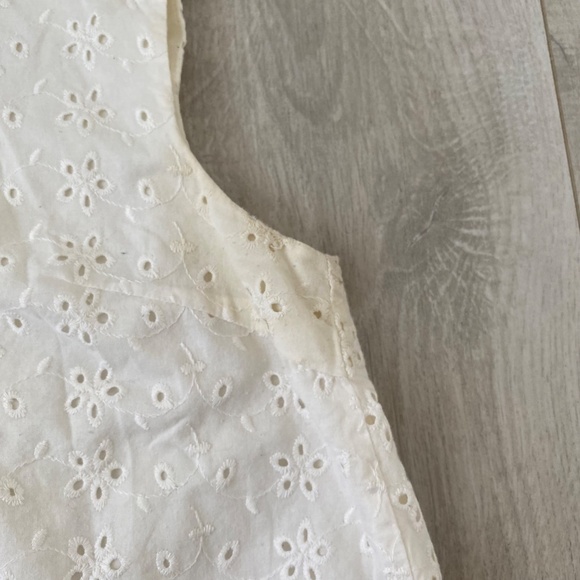 Ralph Lauren White Sleeveless Eyelet Button Back Top - Picture 5 of 15